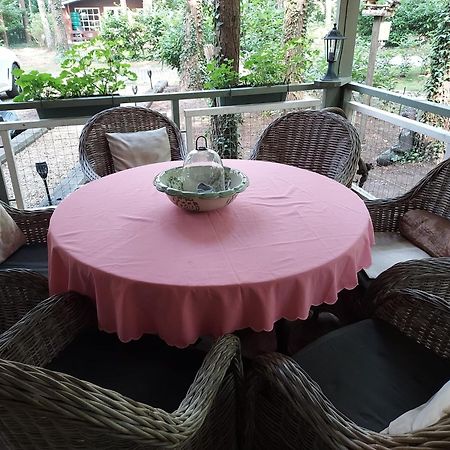 Hotel Chalet à Lanaken Extérieur photo
